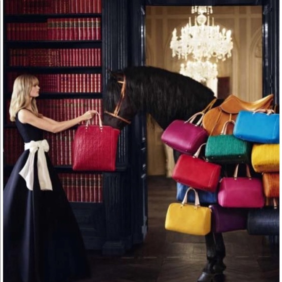 Meet your Posher, Mona - Picture 1 of 1